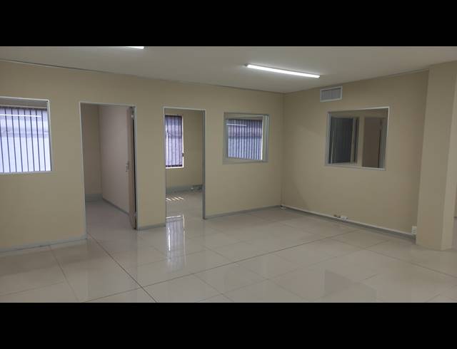 532M² BUSINESS TO LET IN BEREA WEST
